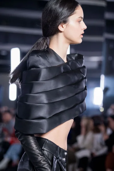 Look 187
